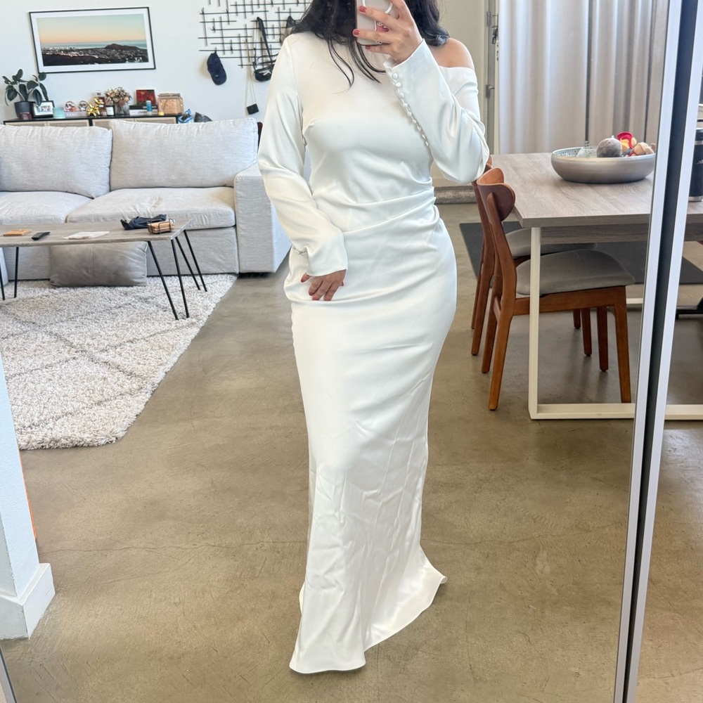 Bridal dress off shoulder - Picture 6 of 7